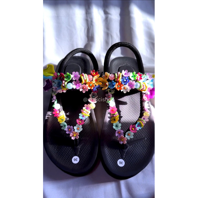 FLOWER BEADS SANDALS