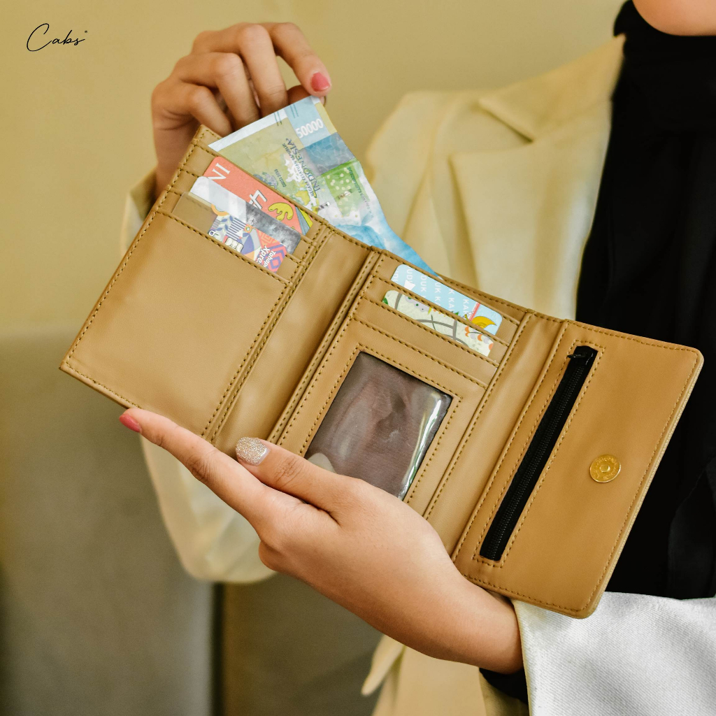 Cabs – Dompet Wanita Tipe Nara