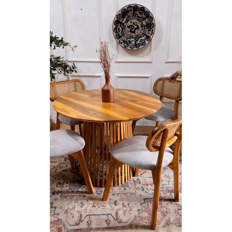 set meja makan bulat