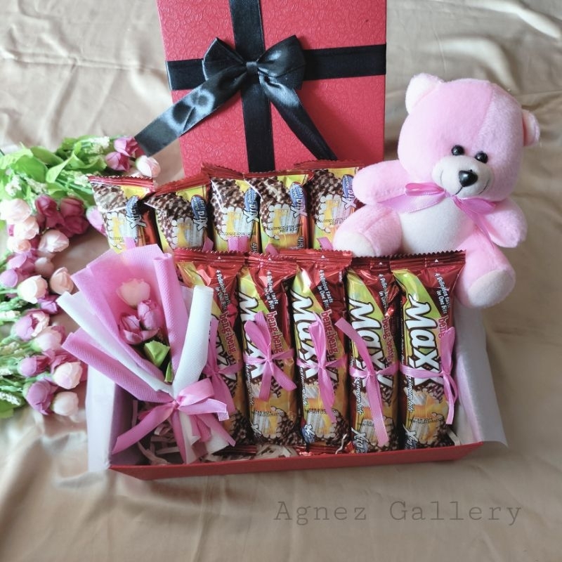 

Hampers Coklat Snack Box / Kado Valentine Ulang Tahun Wisuda Natal / Souvenir Ulang Tahun / Brng Beng
