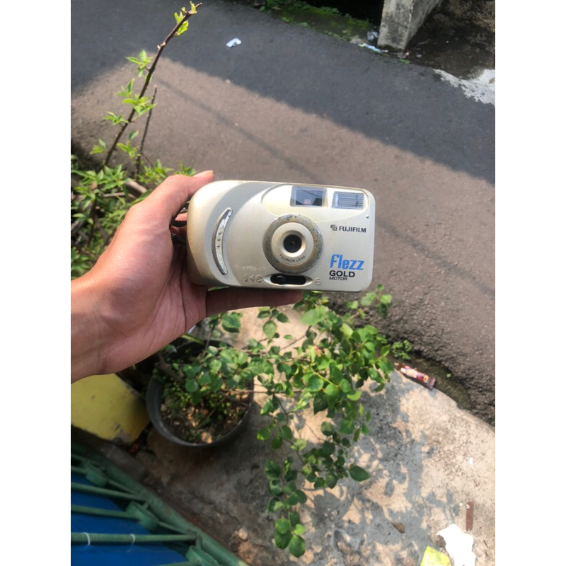 kamera analog fujifilm flezz