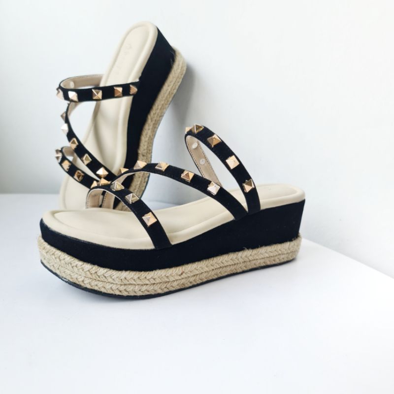 Shoeponic - Women Trend 2023 Sandal Tali Wedges Wanita - GRANDEA