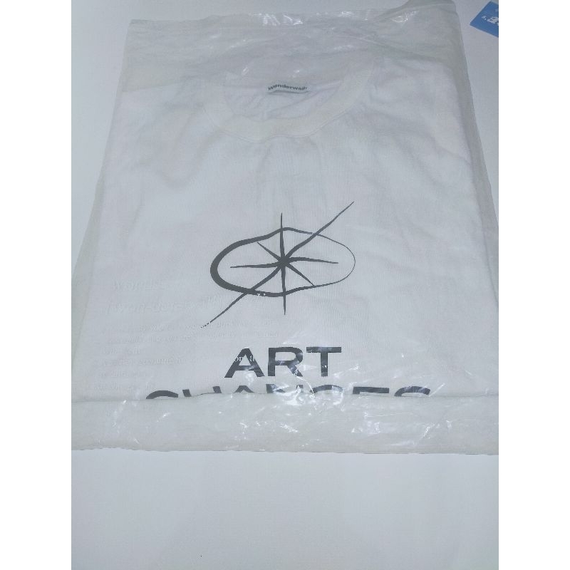 T-shirt wonderwall x treasure