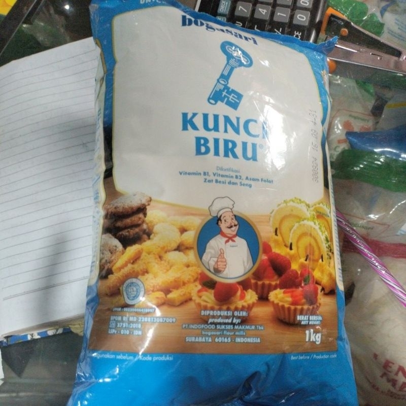 

tepung kunci biru