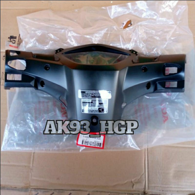 5320C-KWW-A00 Cover Handle Batok Belakang Revo Absolute 110 Original Honda
