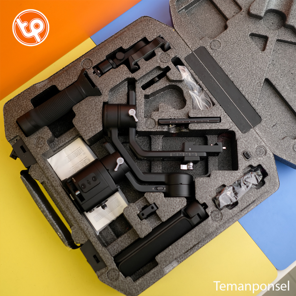 DJI Ronin SC Pro Handheld Camera Gimbal Combo second