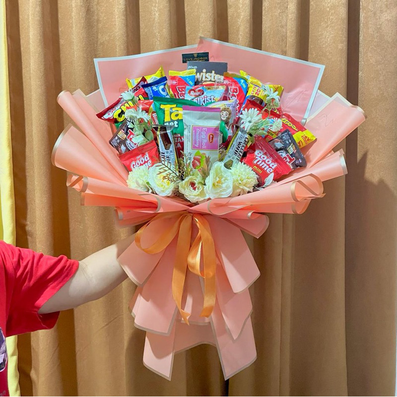 

Bouquet Snack Special kado ulang tahun, wisuda