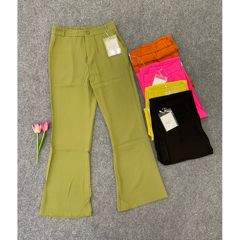 CELANA BASIC PREMIUM 6082