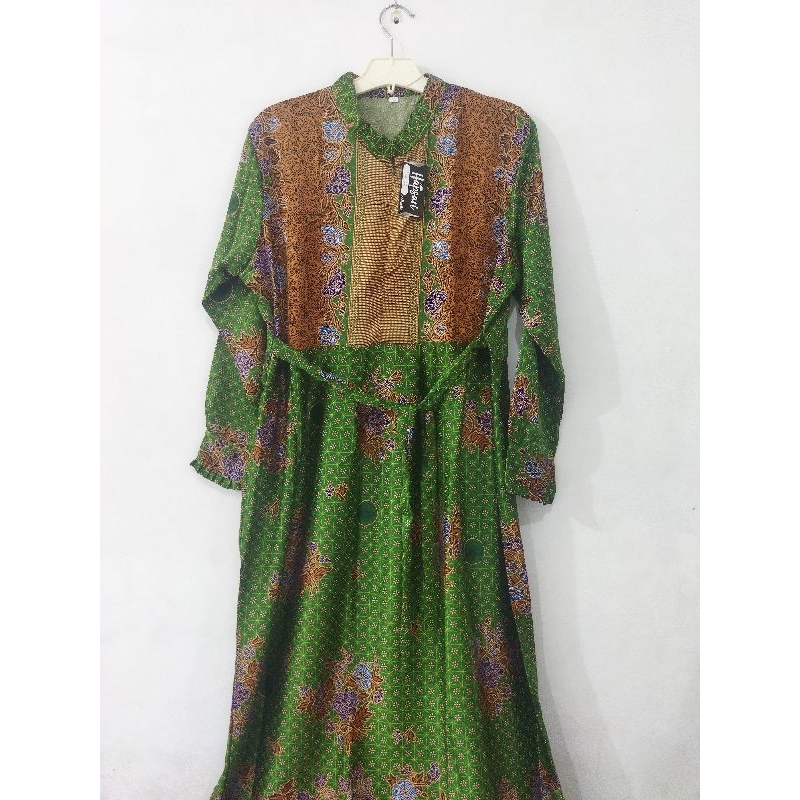 SERAGAM PENGAOSAN //GAMIS MUSLIMAT SEMI SUTRA HIJAU TUA