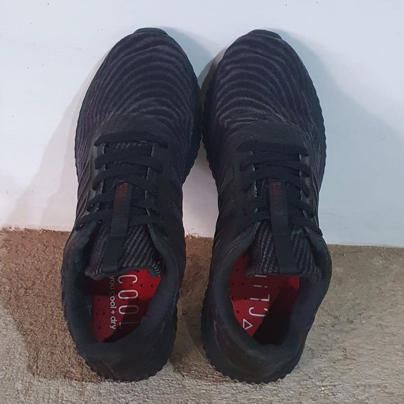 SEPATU ADIDAS HITAM ORIGINAL UK 41