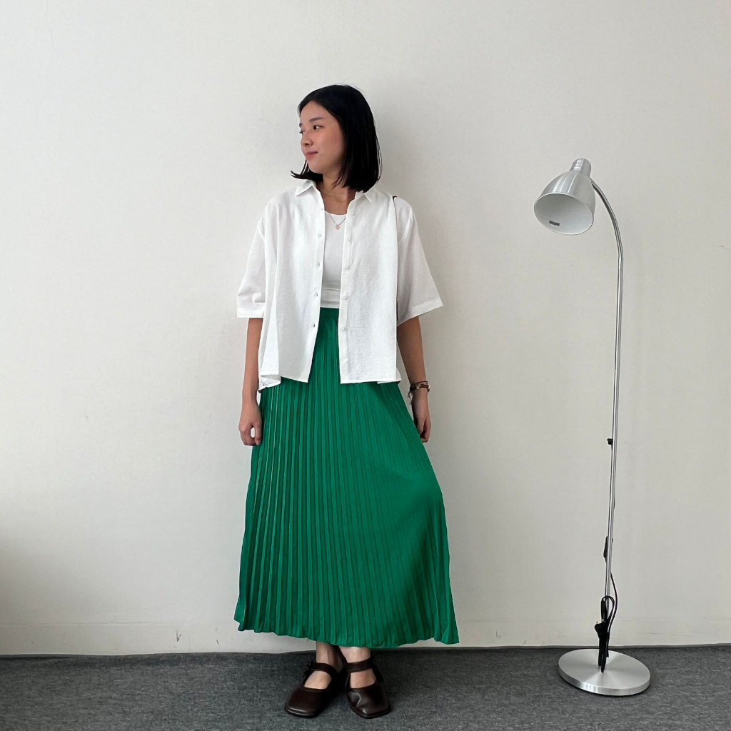 (MID YEAR SALE) TEXTURE SKIRT - SHAMROCK GREEN (READY STOCK)