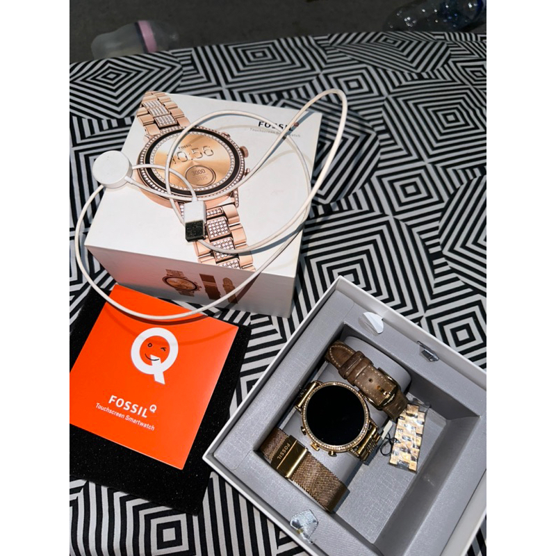 PRELOVED FOSSIL GEN 4 SMARTWATCH ORIGINAL