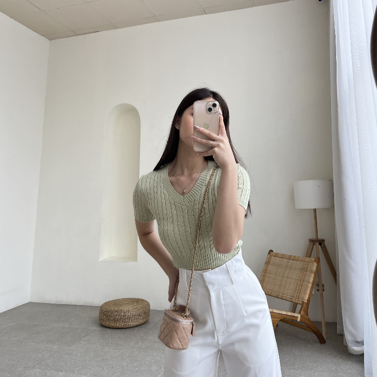 Devora Knit Textured Crop Top / Atasan Rajut / Blouse Casual / Korean Style