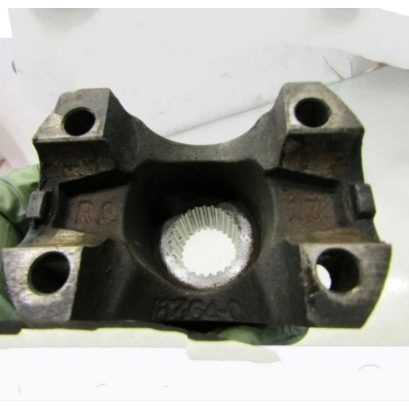 yoke transfercase transfer case yang ke double joint kopel depan Jeep cherokee XJ