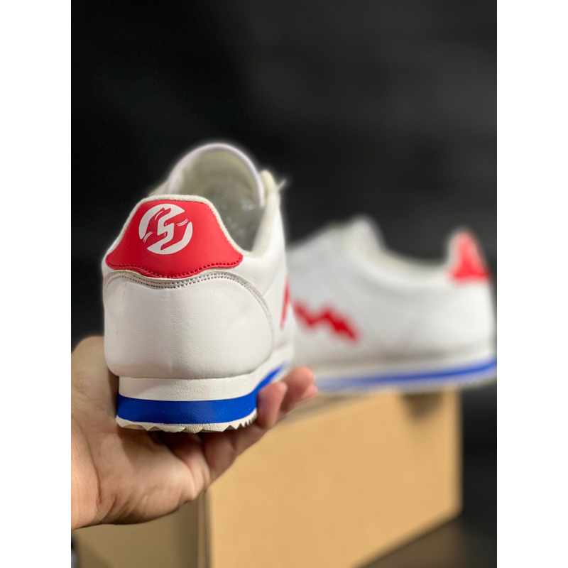 SAPTY ORIGINAL- Sneakers Classic White Low Bahan Leather, Sepatu Klasik Pria Wanita, Sepatu Lokal OriginaL, Sepatu Olahraga Ori, Sepatu Pria, Sepatu Sekolah, Sepatu Kets, Sepatu Lari Jogging