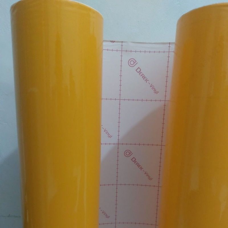 Skotlet kuning tua glosy lebar 60cm