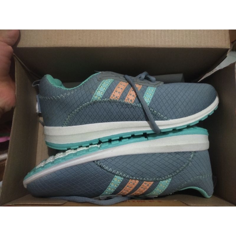 SNEAKERS ANDO WANITA SIZE 36