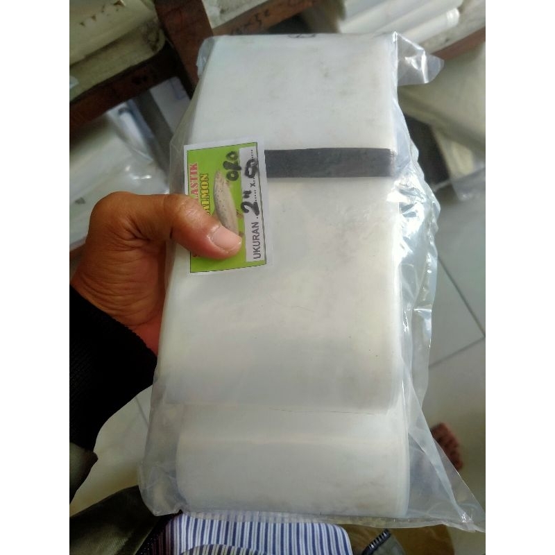 SELANG IRIGASI PLASTIK PE 2 INC 010