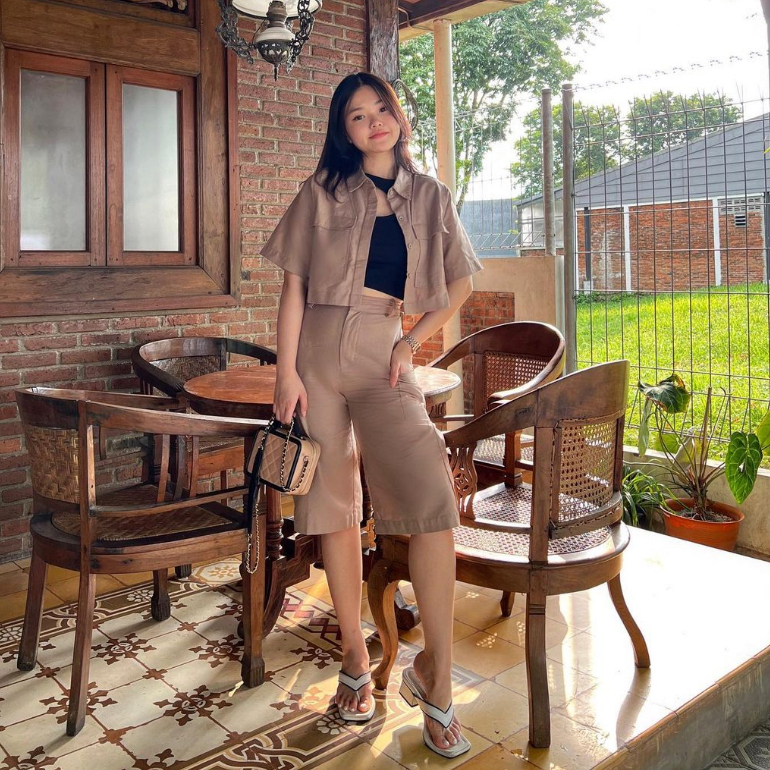 JOUETA | Linea Crop Top | Atasan Crop Top Wanita Korean Style | Set Wanita Korea Kekinian Terbaru Ba