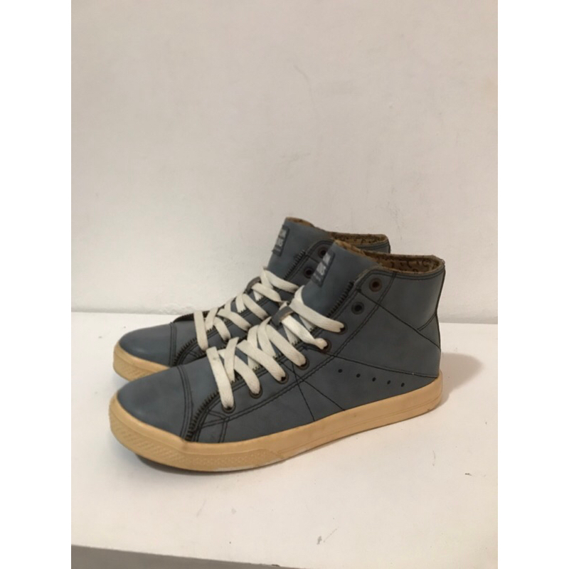 SEPATU TOMKINS PRELOVED