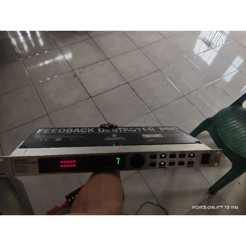 Feedback Destroyer Behringer feedback destroyer pro