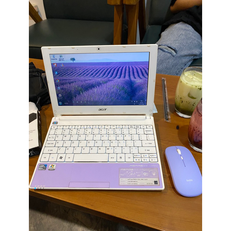 Acer Aspire One Happy Putih Ungu Purple RAM 2GB Netbook Notebook Second Bekas Intel Atom 10 Inch