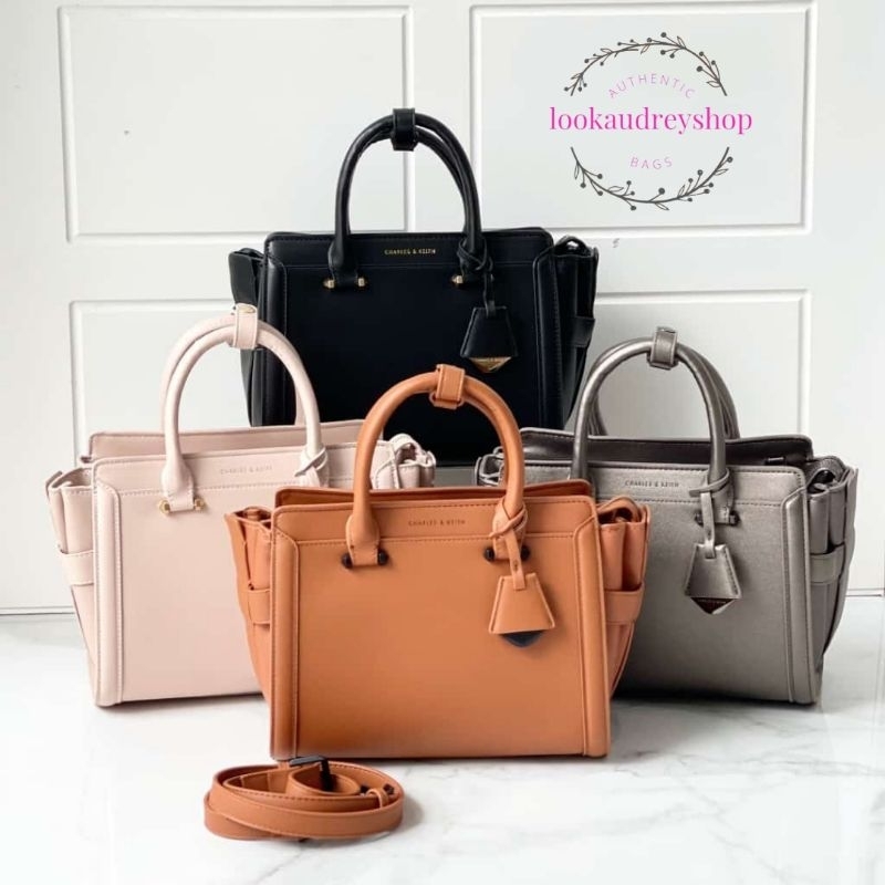 [100% ORIGINAL] CK Boxy Trapeze Crossbody Bag | Tas CK | Tas Wanita | Tas CK Wanita | Tas Selempang 