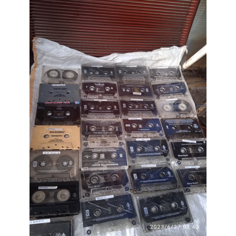 kaset pita tanpa cover