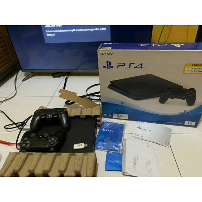 ps4 slim hen