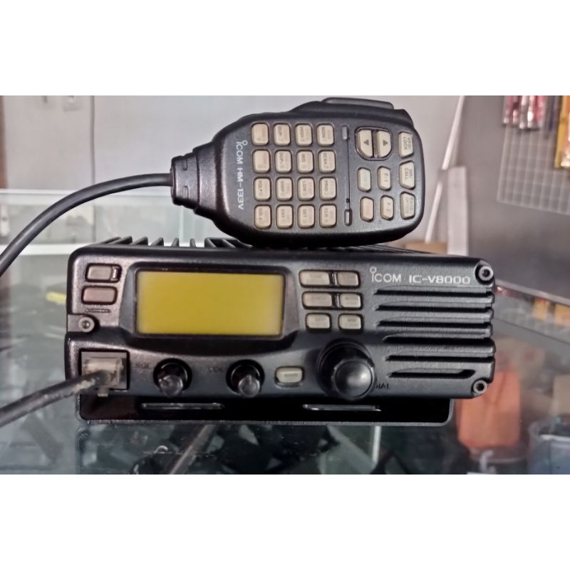 Radio Rig ICom V8000 80 watt secound