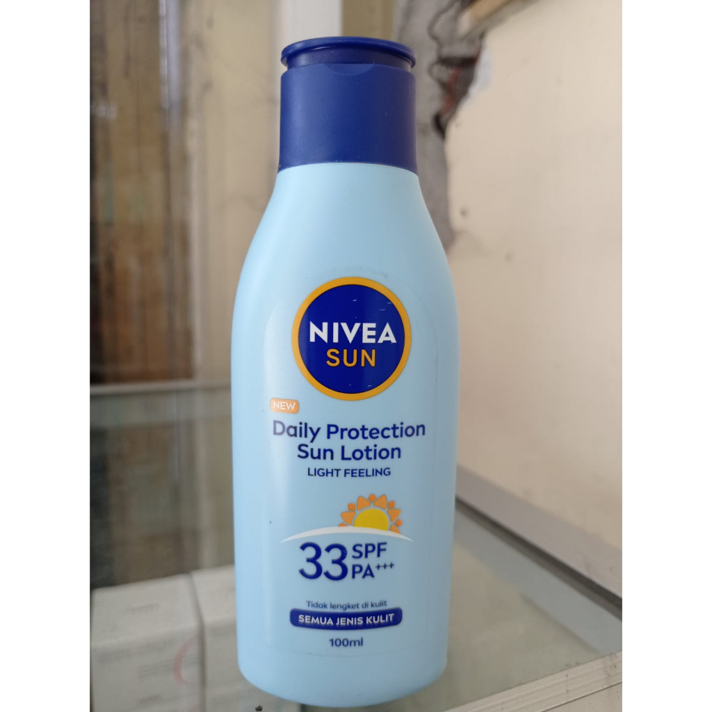 NIVEA Daily Protection Sun Body Lotion SPF 33 PA+++ 100 ml (Sunblock + Lotion yang Melembabkan) - Skincare Body Care Tabir Surya Sunblok Sunscreen Tubuh Handbody Kulit Handbody Hanbody Hand Body Handbodi Hanbodi Bosy Serum Losion Hand Bodi Han Bodi Tangan