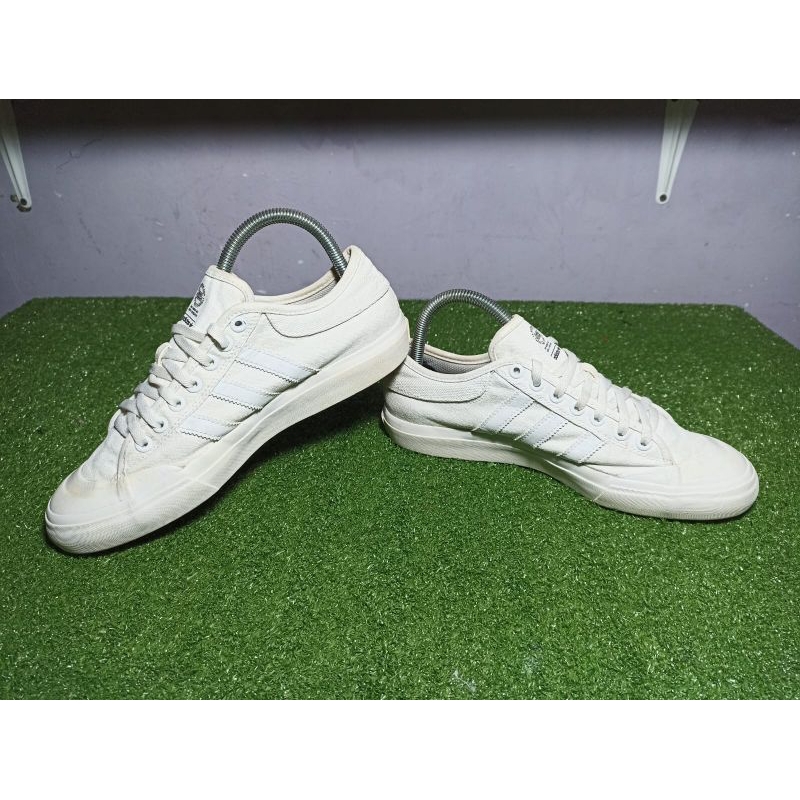 Adidas matchcourt