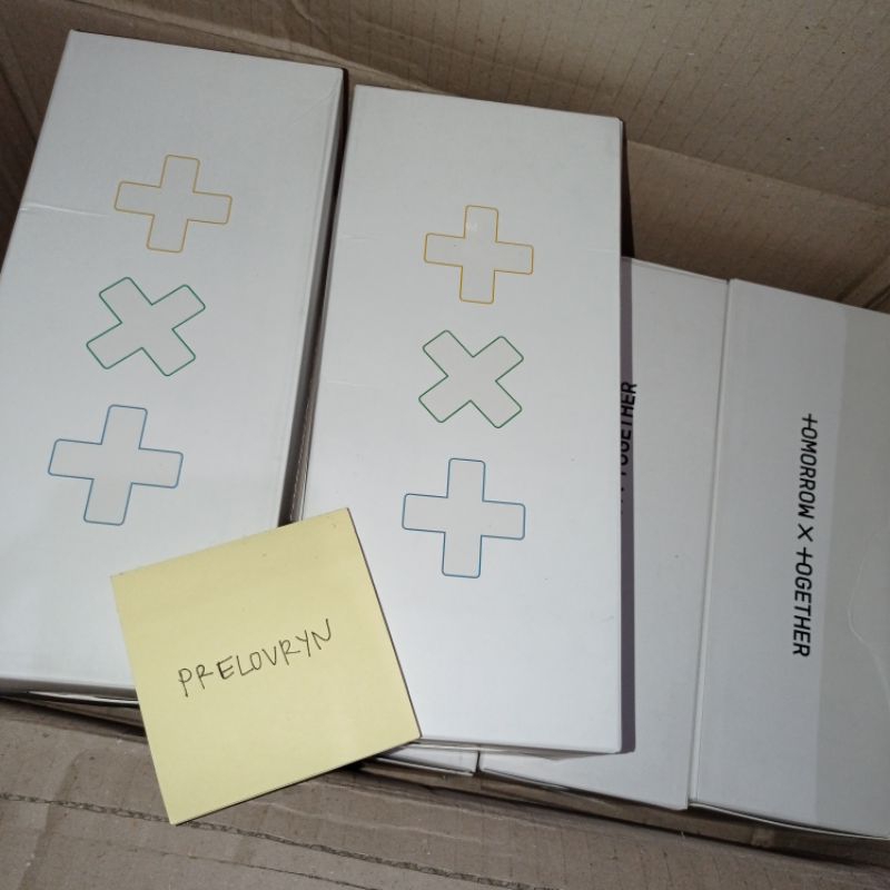 READY INA - TOMORROW X TOGETHER (TXT) OFFICIAL LIGHTSTICK (MOABONG)