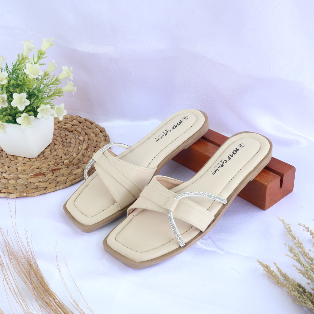 HMF Quma Sandal Wanita AL10