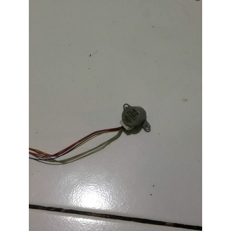 Dinamo Swing / Thermistor AC Daikin Thailand Original FTC15NV14