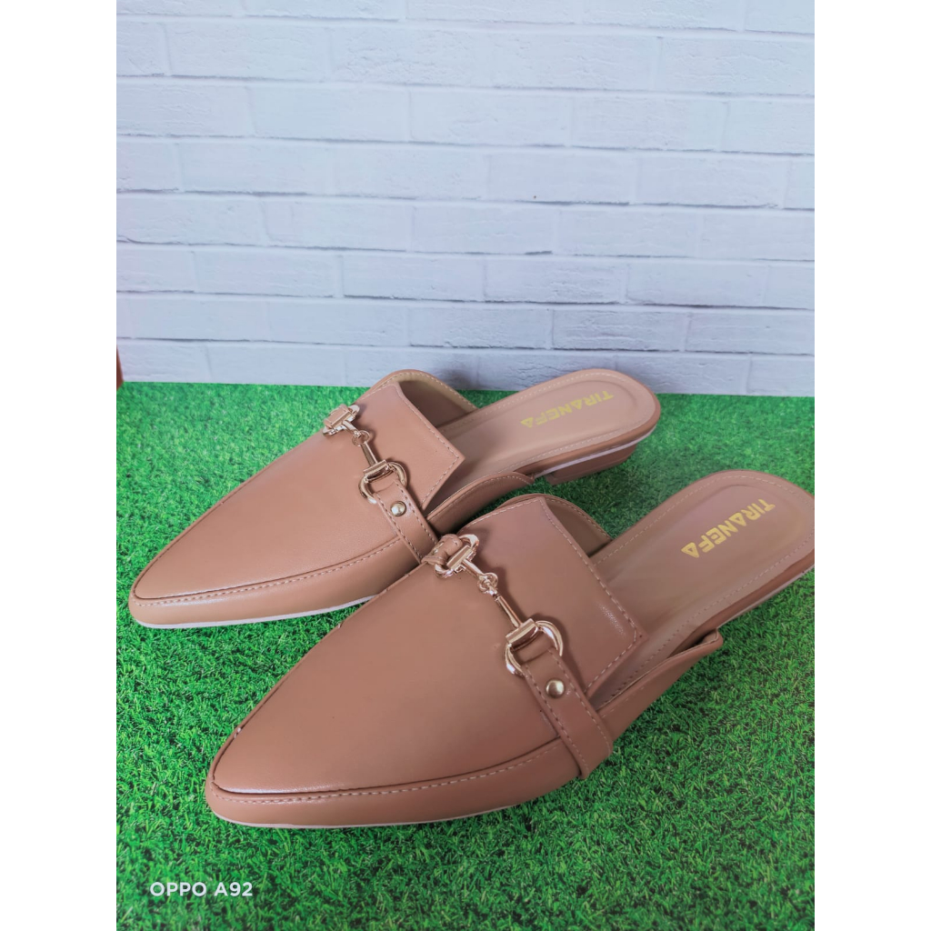 sandal flat shoes wanita / sandal bustong wanita