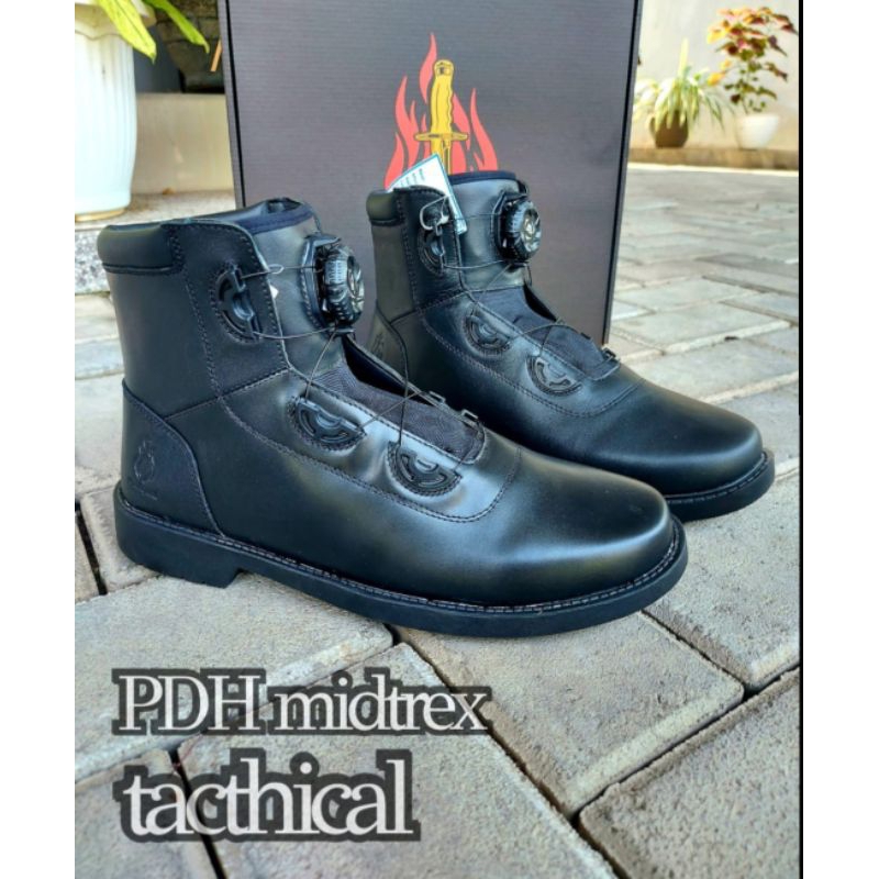 SEPATU MIDTRACK TALI PUTAR MERK TACTICAL