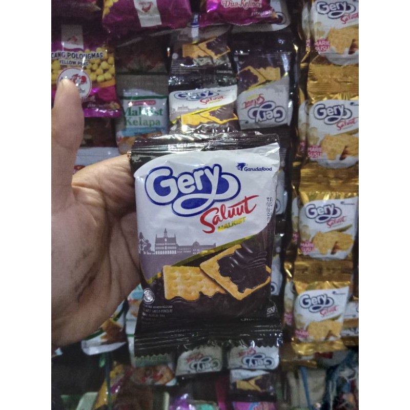 

Gerry Salut Coklat Renceng Isi 10