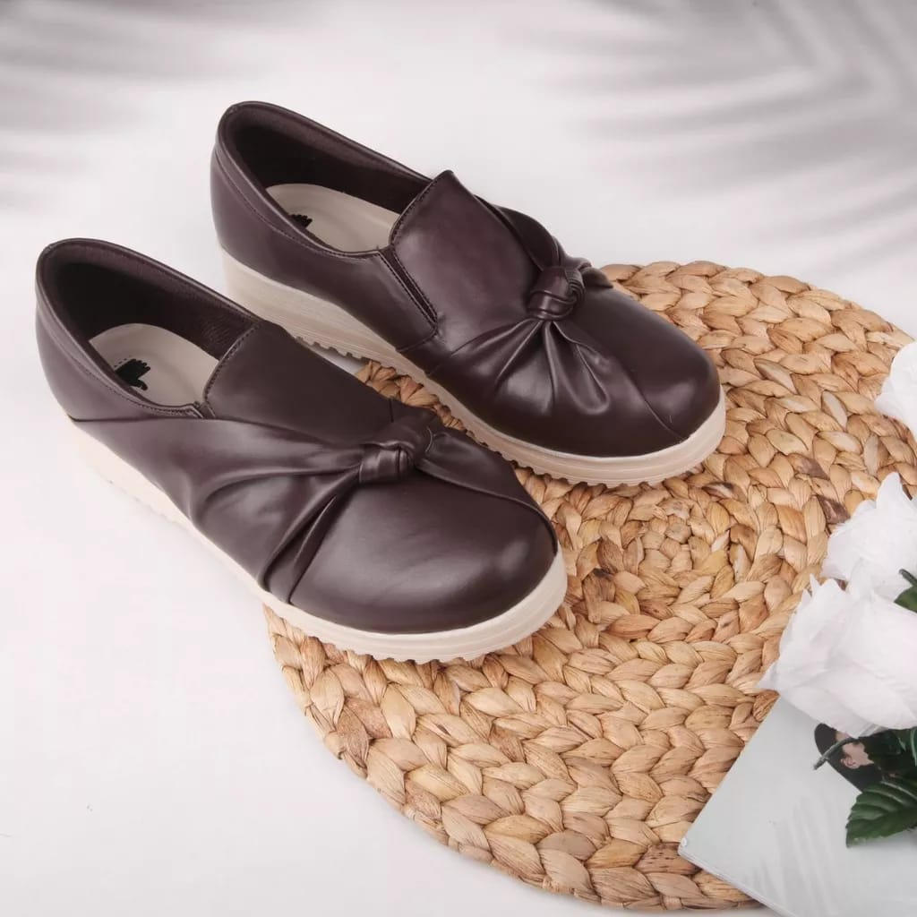 SEPATU WANITA NAIKA TAN COKLAT ORIGINAL CAQEP