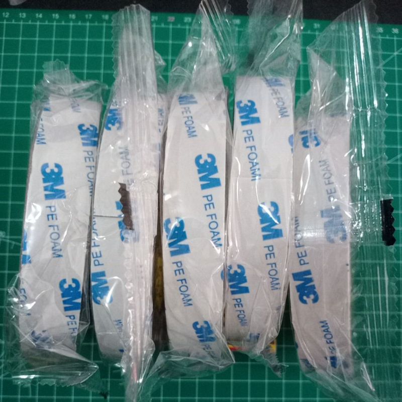 

DOUBLE TAPE 3M PUTIH 20MM TAIWAN