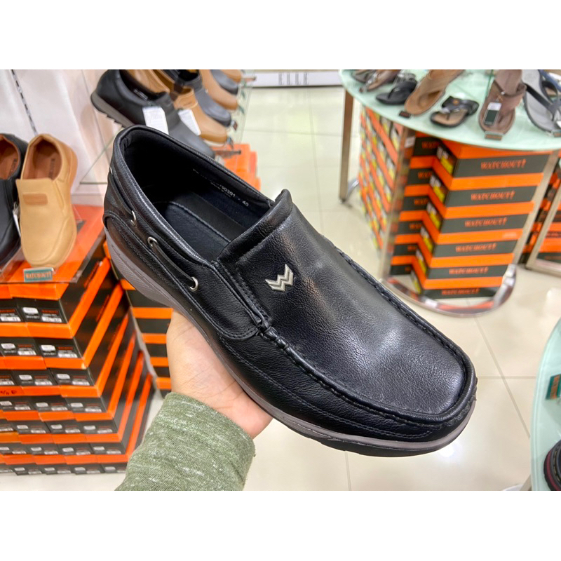 Sepatu Semi Boots merek WATCHOUT New arrival Original 100% Super Ringan 39-44