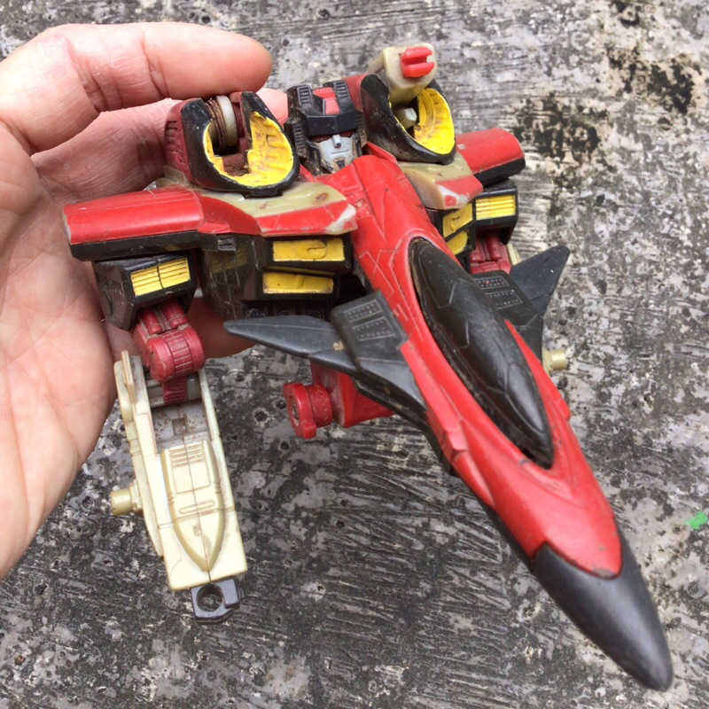 ACTION FIGURE TRANSFORMERS JET PLANE STARSCREAM