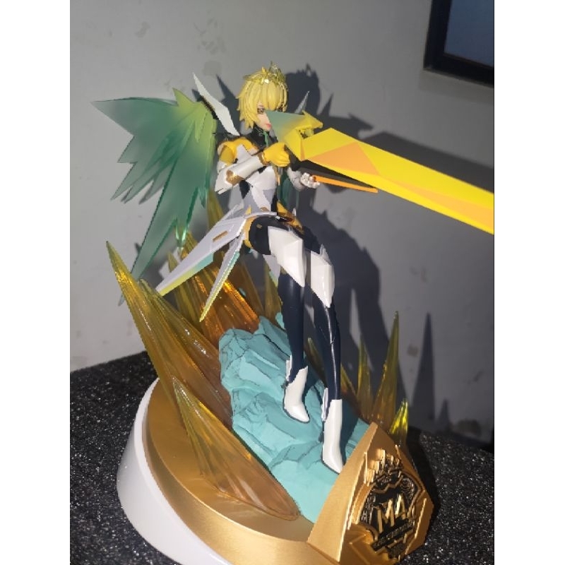 FIGURIN BEATRIX M4 LIMITED EDITION