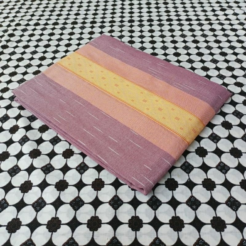 Kain Tenun Hujan Gerimis