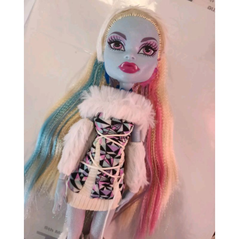 Boneka Monster High Abbey Bominable Signature Doll Super Duper Rare