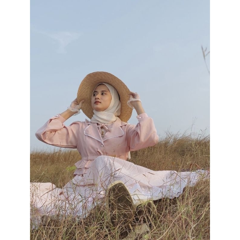 Luna Set / setelan vintage / blazer / one set / light academia / old money outfit / baju kerja wanit