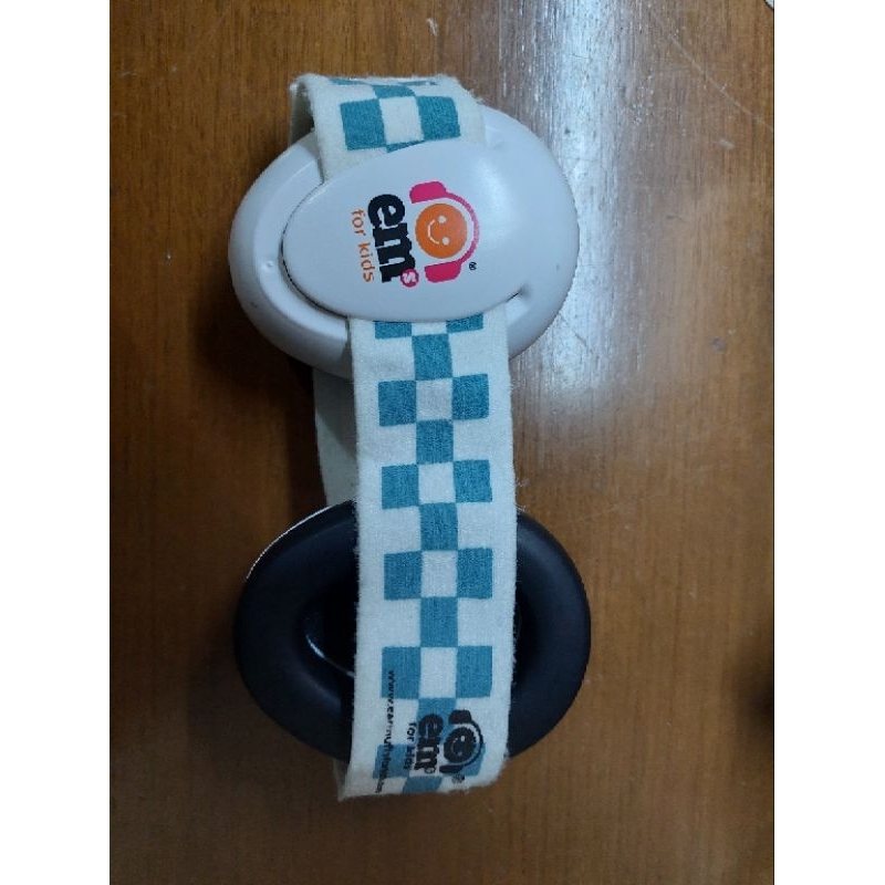 EMS earmuff preloved