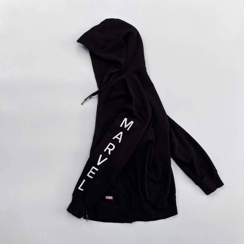 GU by Uniqlo x Marvel Hoodie Jacket Jaket Zip Hoodie Original Murah