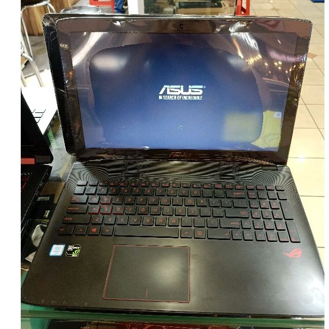 ASUS ROG GL552VX CORE I7-6700HQ CPU @2.60GHz (8CPUs) RAM 8 GB SSD 512 GB/ NVIDIA GEFORCE GTX 950M.