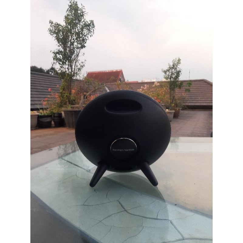 harman kardon onyx 4 second